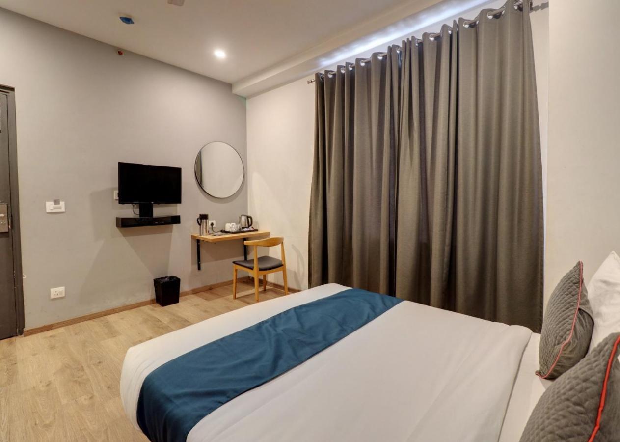 Hotel Mystic Falls Jaipur Ngoại thất bức ảnh