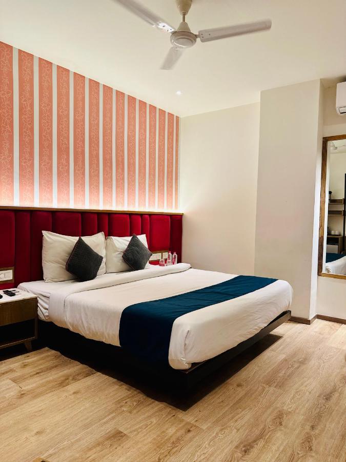 Hotel Mystic Falls Jaipur Ngoại thất bức ảnh