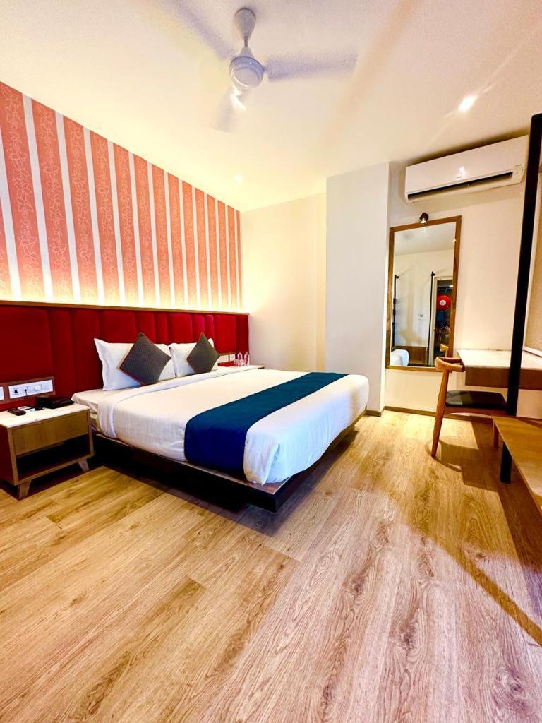 Hotel Mystic Falls Jaipur Ngoại thất bức ảnh
